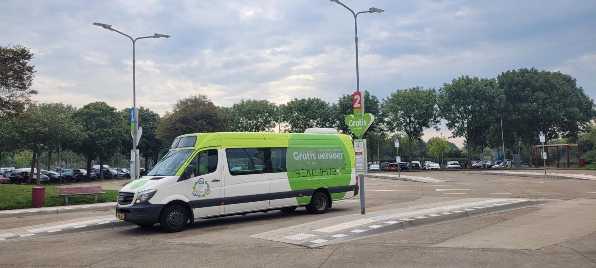 Nieuw Met Grote Tuin, Drie Slaapkamers En Op Loopafstand En Centrum!