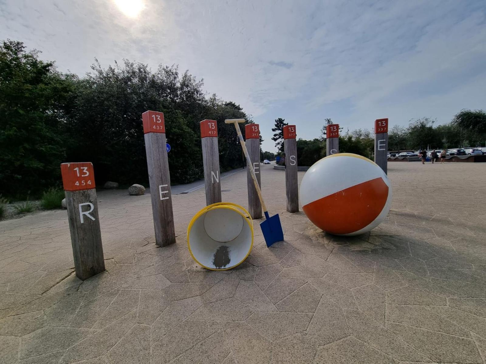 Nieuw Met Grote Tuin, Drie Slaapkamers En Op Loopafstand En Centrum! Renesse