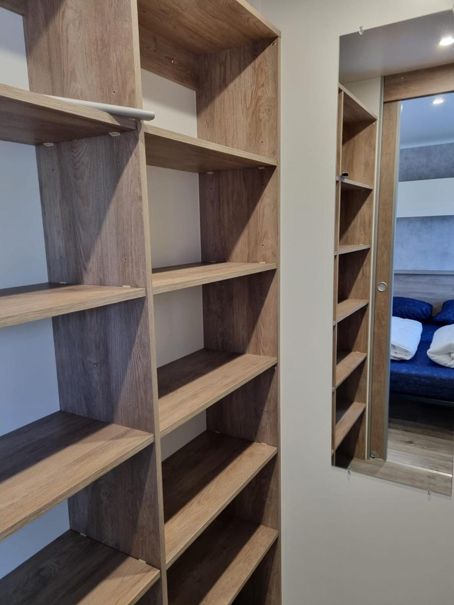 Nieuw Met Grote Tuin, Drie Slaapkamers En Op Loopafstand En Centrum! * Renesse